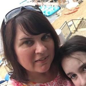 Meet your Posher, Deirdre